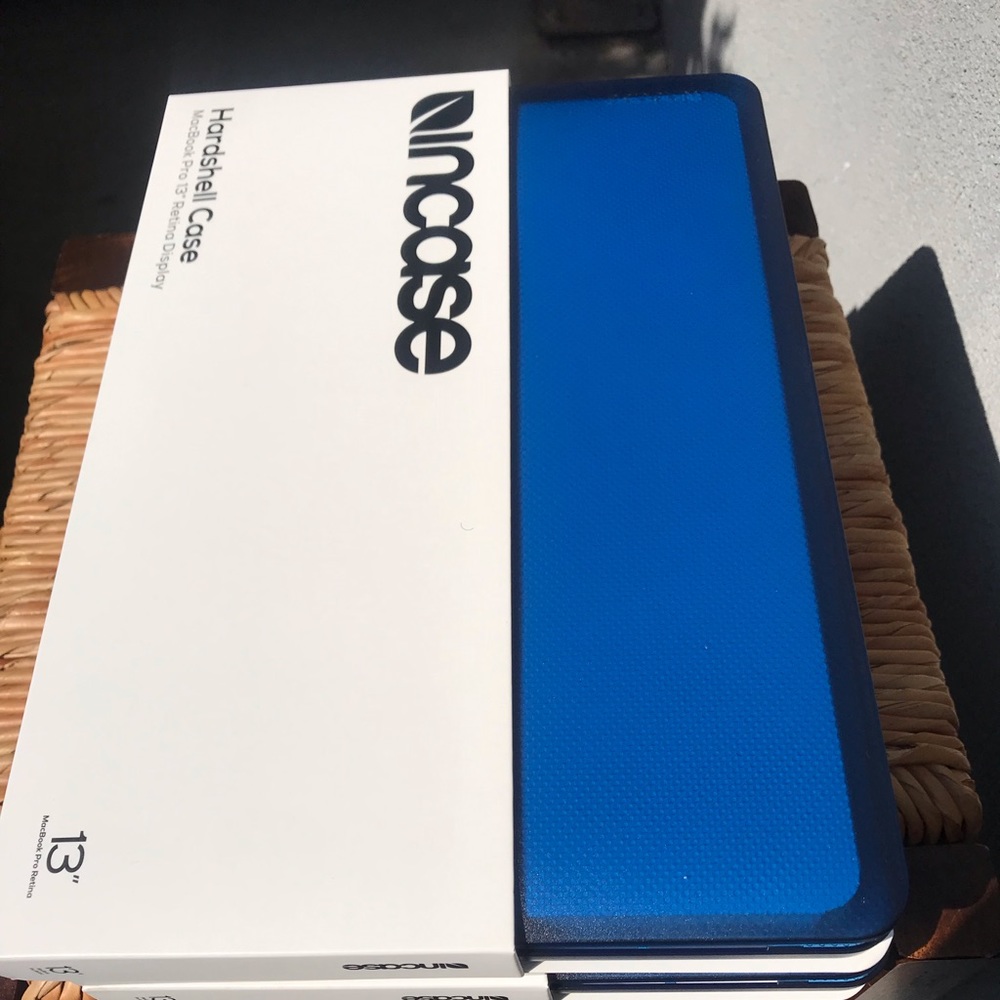 Incase MacBook Pro Retina 13” hardshell case A1425
